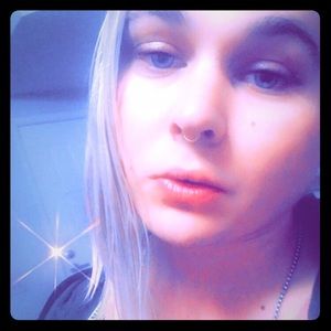 Meet your Posher, Juli